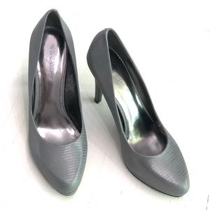 Nine West Rochao  Grey Heels Sz 9M